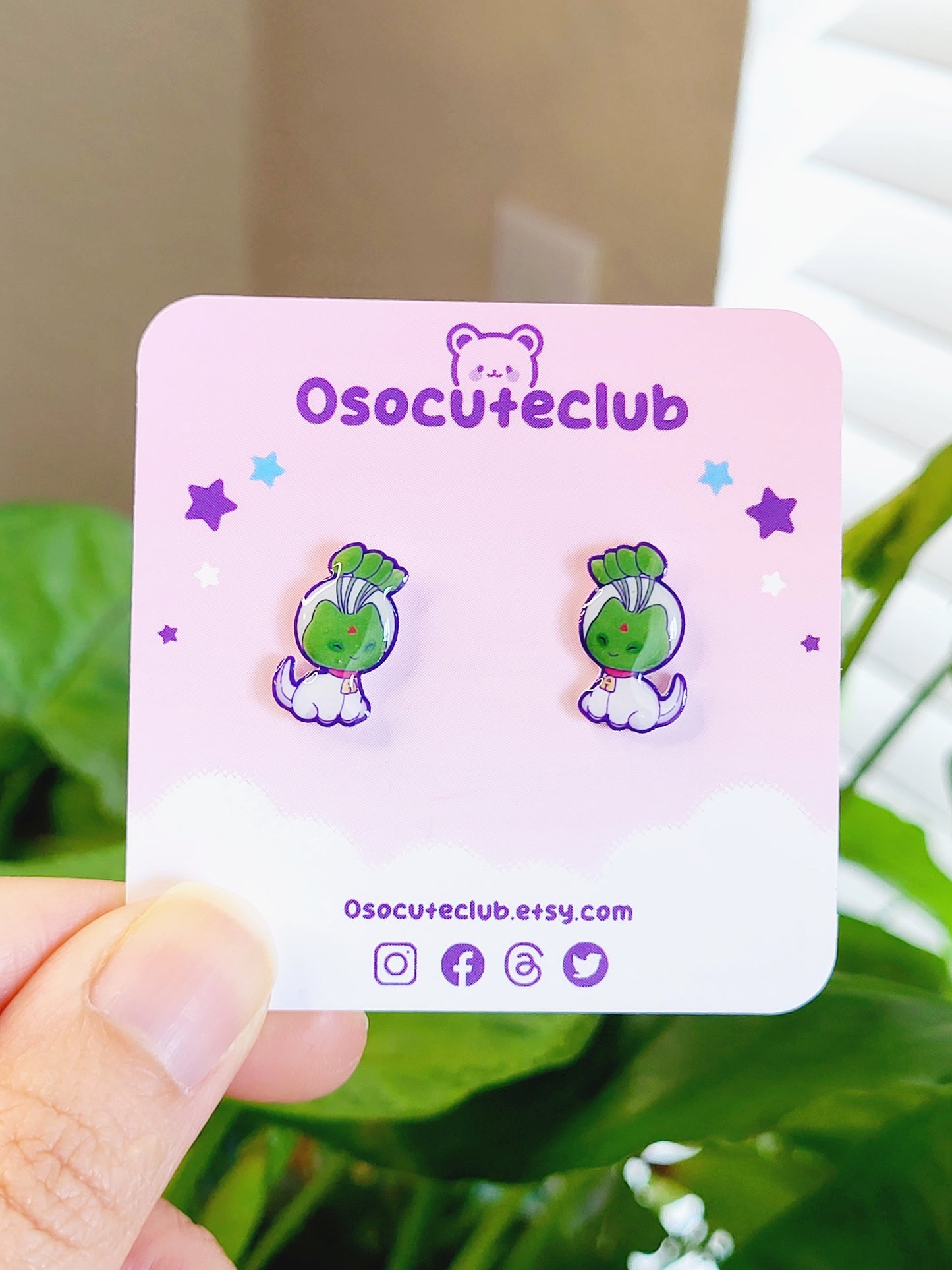 Nostalgic Alien Cat Earrings