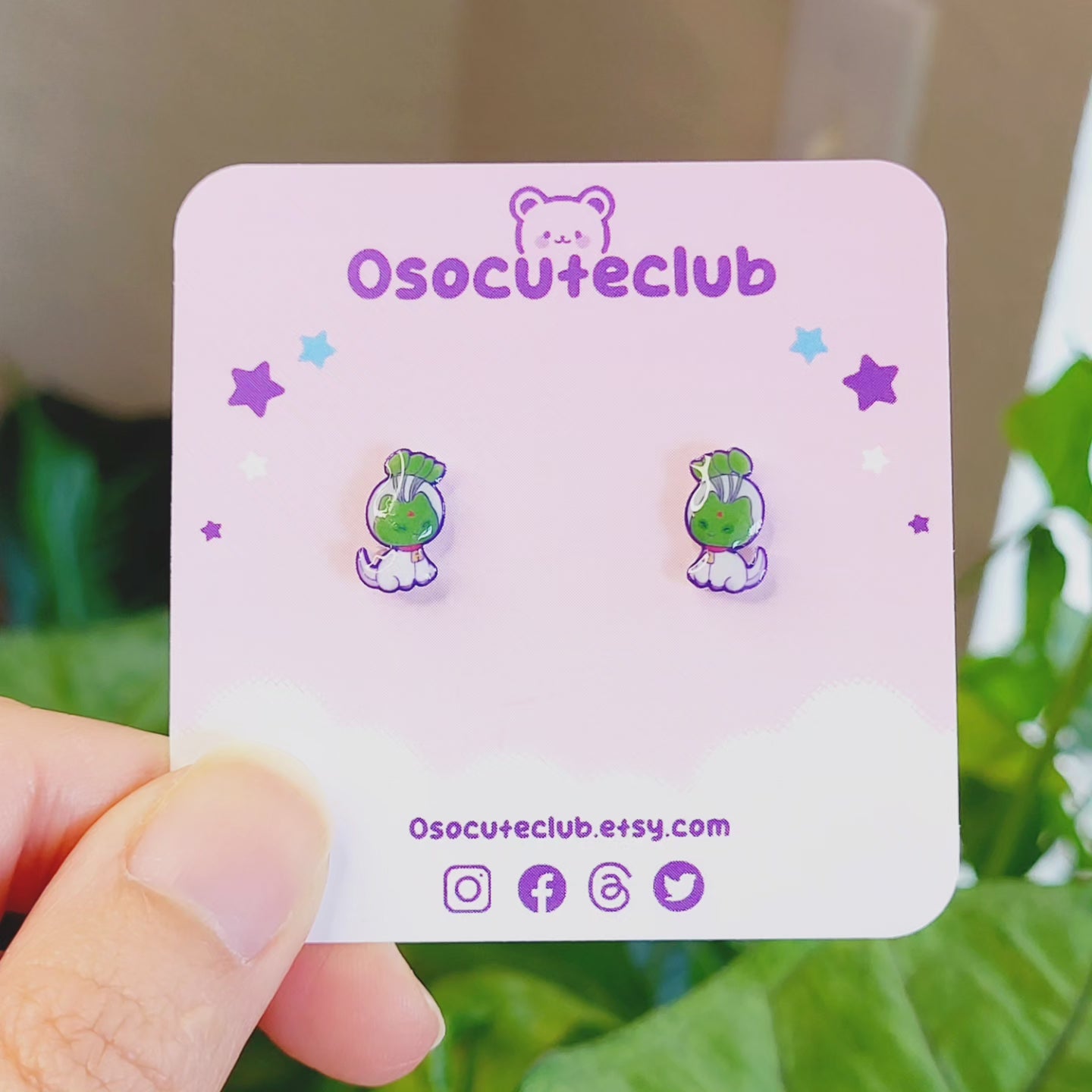 Nostalgic Alien Cat Earrings